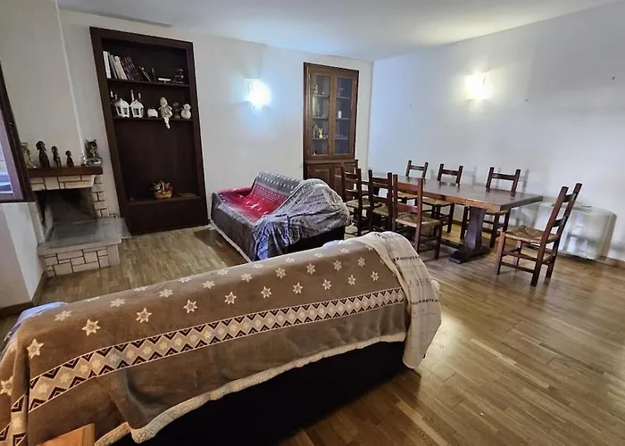 Piste Centro דירה